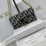 Бренд： Dior 621668 Цвет： черный, бордовый, розовый, синий Размер： 19*1.