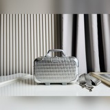 GoH02.CD Диор ручная косметичка *.Dior rimowa Незаменимый аксессуар для современ