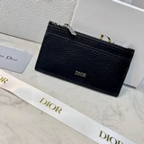 Бренд： Dior 0520 Цвет： черный Размер： 13*7,5 Описание：  Di.