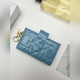 Lady Dior 5-секционный кардхолдер украшен классическим рельефным узором в виде п