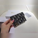 Бренд： Dior 0611 Цвет： черный, темно-красный Размер： 10,5*7 Описание： Di.