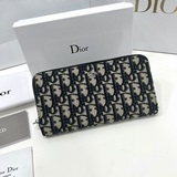 Бренд： Dior 0198 Цвет： черный Размер： 19,5*10,5*3 Описание：