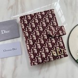 Блокнот Dior, эксклюзивная модель, изготовлен из тонкого и гладкого материала, б
