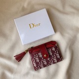 Бренд： Dior 705 Цвет： черный, темно-красный Размер： 12*9*1,5 Описание：