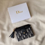 Бренд： Dior 705 Цвет： черный, темно-красный Размер： 12*9*1,5 Описание：