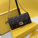 Бренд： Fendi 621666 Цвет： черно-коричневый Размер： 19*10,5*3.
