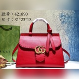 Gucci Marmont популярная новинка, средний размер. Отличается ручной вязкой на ли