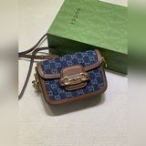 Джинсовая сумка Gucci 658574 с пряжкой в виде конской уздечки из серии 1955 допо