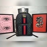 Серия Ophidia — классический рюкзак с двумя плечевыми ремнями из ткани GG и кори