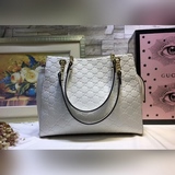 Сумка через плечо Gucci Signature — лаконичный и элегантный дизайн, очень вмести