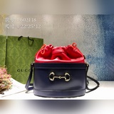 Новая модель от Yang Mi. Новая коллекция от Gucci уже в продаже. Сумка с завязка