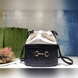Новая модель от Yang Mi. Новая коллекция от Gucci уже в продаже. Сумка с завязка
