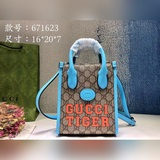 Gucci Retro mini tote. Я очень рада, что смогла первой в сети найти эту миниатюр