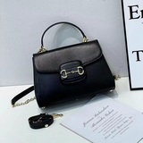 Новая сумка из серии Gucci Horsebit 1955, представляющая собой продолжение серии