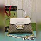 Средняя сумка из серии Gucci Horsebit 1955, Gucci Horsebit.