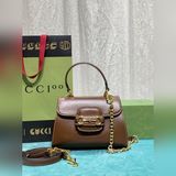 Сумка Gucci Horsebit 1955 из коллекции Gucci Horsebi.