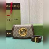 Новая серия сумок Gucci Blondie не только обладает уникальной динамичной эстетик