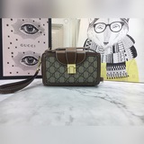 Оригинальный хит продаж теперь в продаже. Эта квадратная мини-сумочка, вдохновле