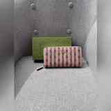 Новые кошельки Gucci с полосками в стиле трости пронизывают коллекцию «Gucci Lov