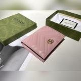 Бренд： Gucci 435649 Цвет： черный, розовый Размер： 11*9*3 Описание：