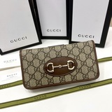 Бренд： guccl 621995 Цвет： коричневый, белый Размер： 19*10*3 Описание.