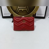 Gucci Модель из ассортимента Gucci Кошелек из кожи ягненка с ключом Кожа ягненка