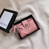 Бренд： Gucci 703 Цвет： черный, розовый Размер： 12*9*1,5 Описание：