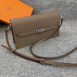 (В комплекте с фирменным чехлом и сумкой) Модель kelly от Hermes. Материал： кожа