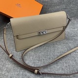 (В комплекте с фирменным чехлом и сумкой) Модель kelly от Hermes. Материал： кожа