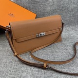 (В комплекте с фирменным чехлом и сумкой) Модель kelly от Hermes. Материал： кожа
