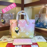 m45680  Эта сумка-тоут Neverfull среднего размера окрашена в градиентные розовые
