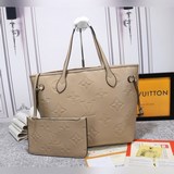 Этот товар 45868 трехцветная сумка Neverfull среднего размера изготовлен из мате