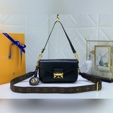 Обновленная версия оригинальной сумки m20393 m20396 swing представлена в новой к
