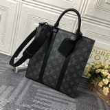 Эмбоинг 59960 Черный цветок 46098 Новая сумка sac plat cross от Louis Vuitton.