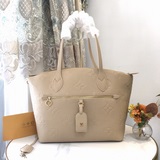 Обновленная версия оригинальной сумки 44888 carryall, изготовленной из материала