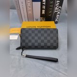 Размер： 22*10*3.5. Новейшая модель от LV, доступна в магазинах. Свежий и элегант