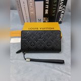 Размер： 22*10*3.5. Новейшая модель от LV, доступна в магазинах. Свежий и элегант