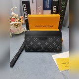 Заклепка для кошелька Zippy Dragonne M69037#Black Flower в честь Louis Vuitton T