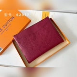 Высочайшее качество, эксклюзивные фотографии. Lv славится мастерством своих маст