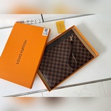 Высококачественная оригинальная сумка pochette apollo в подарочной коробке. Эта 