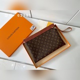 Высококачественная оригинальная сумка pochette apollo в подарочной коробке. Эта 