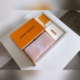 Высококачественная оригинальная модель из модного материала с монограммой, созда
