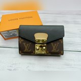 m67478 Короткий кошелек Pallas из монограммной ткани и цветной телячьей кожи.