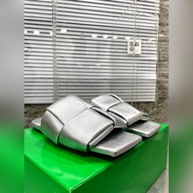 23ss Большой ветер квадратный тапочки Новая популярная модель BV,