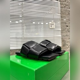 23ss Большой ветер квадратный тапочки Новая популярная модель BV,