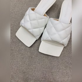 Botteg* Venet* Новые тапочки с квадратным каблуком в классическом
