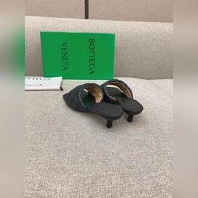 Botteg* Venet* Новые тапочки с квадратным каблуком в классическом
