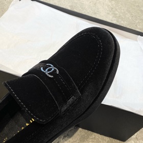 Официальный сайт Chanel 23c Loafer серии синхронизирован. Незамен