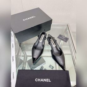 Chanel 23Ss – новые сандалии с острым носком и открытой пяткой Кл
