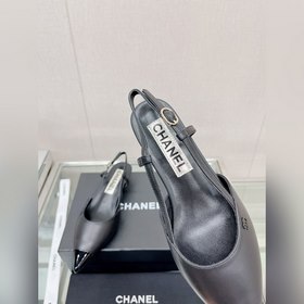 Chanel 23Ss – новые сандалии с острым носком и открытой пяткой Кл